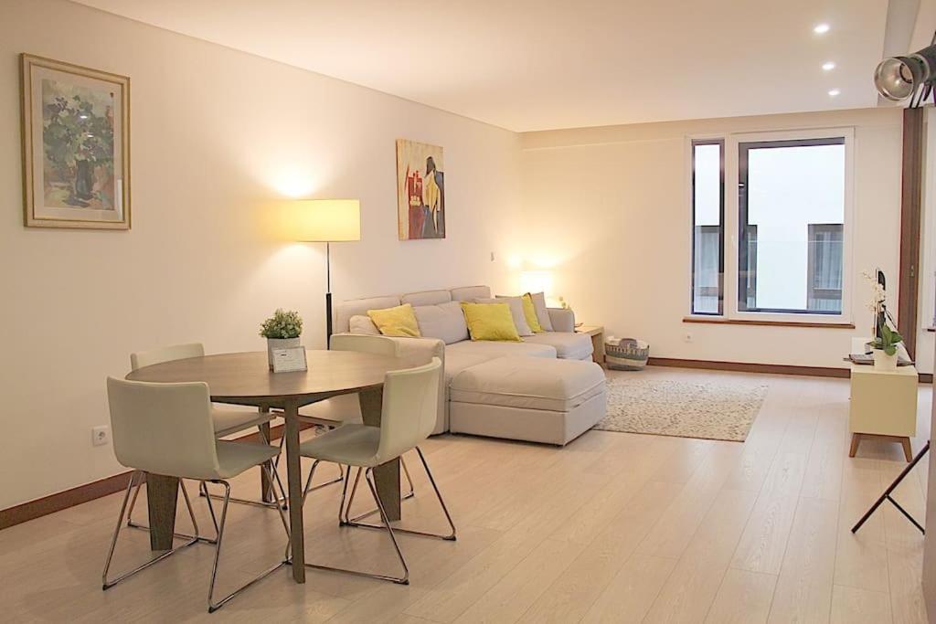 Oliveiras Charming Apartment Downtown Porto Luaran gambar