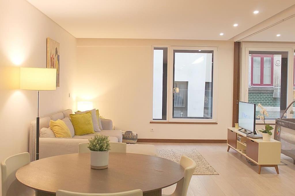 Oliveiras Charming Apartment Downtown Porto Luaran gambar